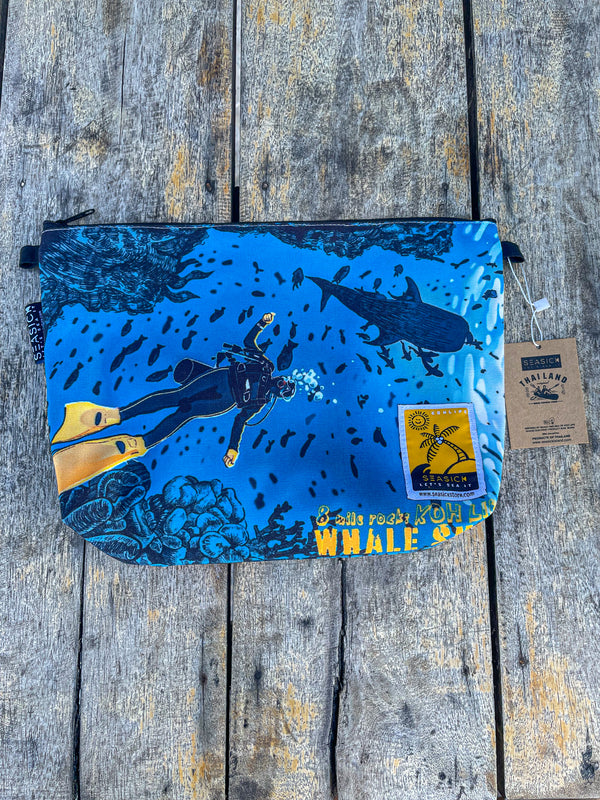 กระเป๋าคลัช : Whale shark clutch bag